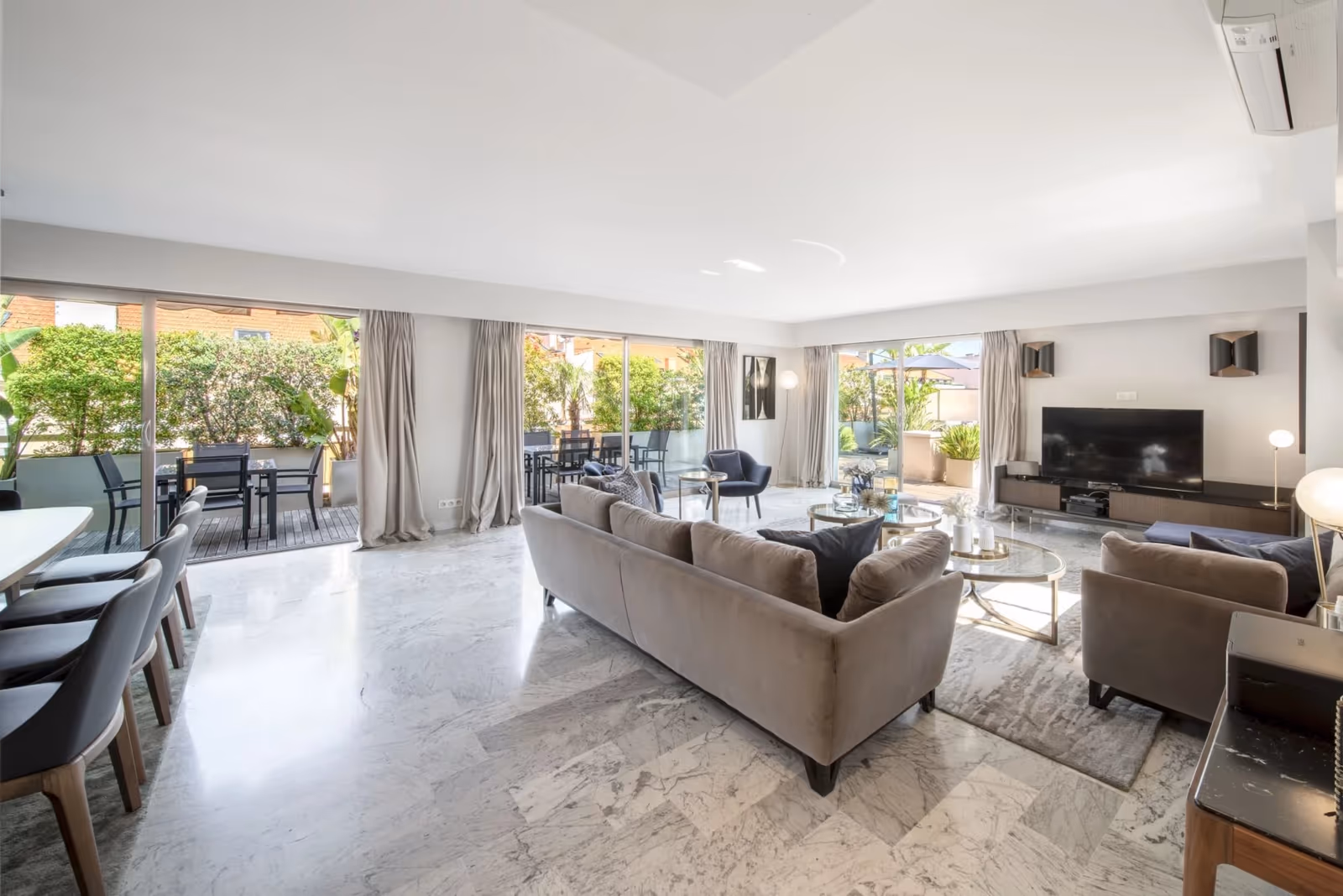 4-Bedroom Penthouse near the Croisette with Sea View — view 6